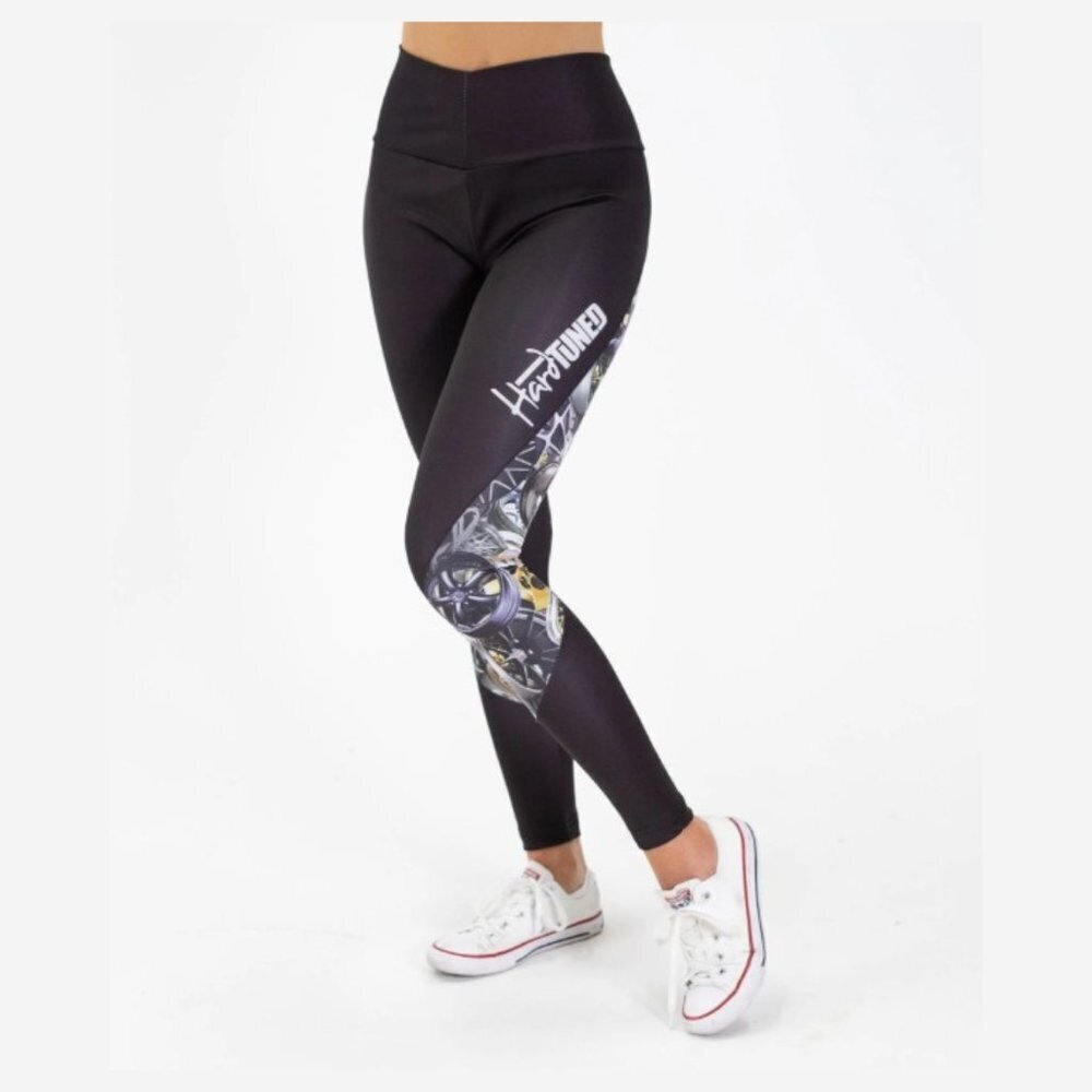 Hard Tuned Women's Booty Kicks Classic Wheel Leggings - M